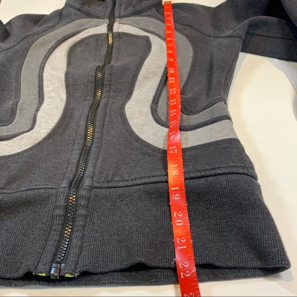 Sz. 4 Lululemon grey mock neck zip up sweater - Picture 8 of 11